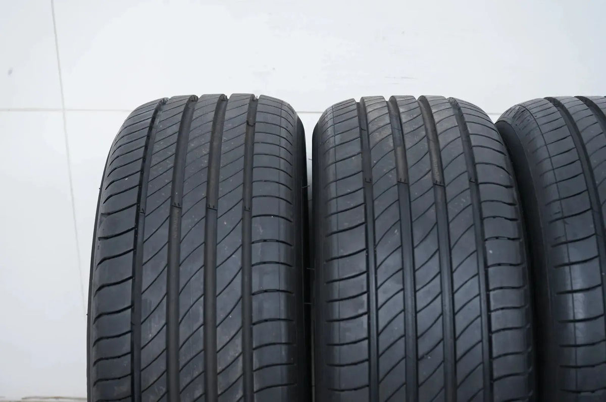 4 x Summer tires Michelin Primacy 4 195 55 16 inch DOT20 approx. 6mm Detail view 4