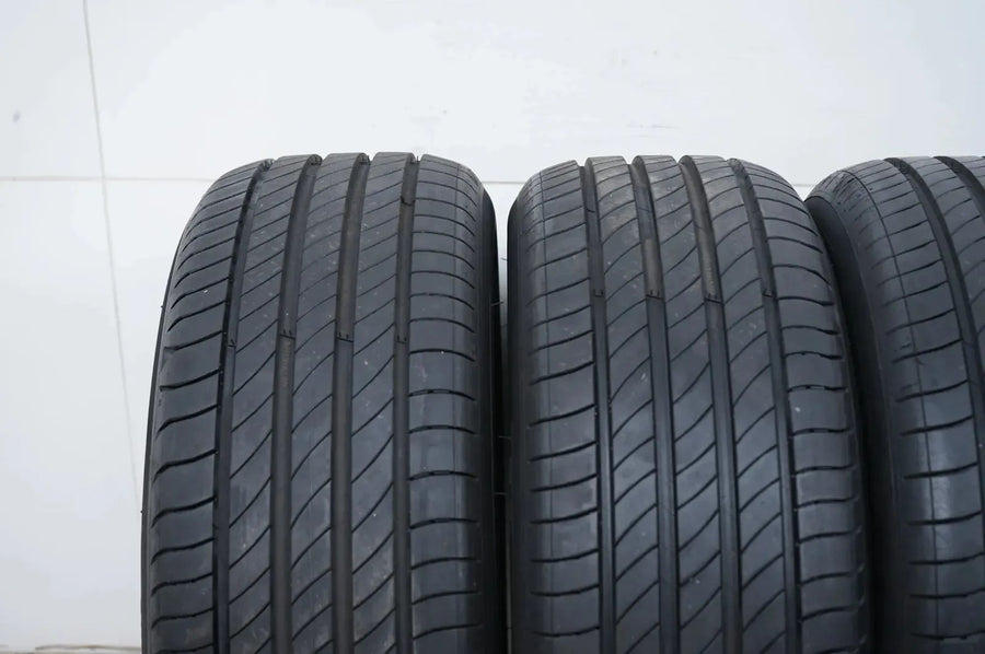 4 x Summer tires Michelin Primacy 4 195 55 16 inch DOT20 approx. 6mm