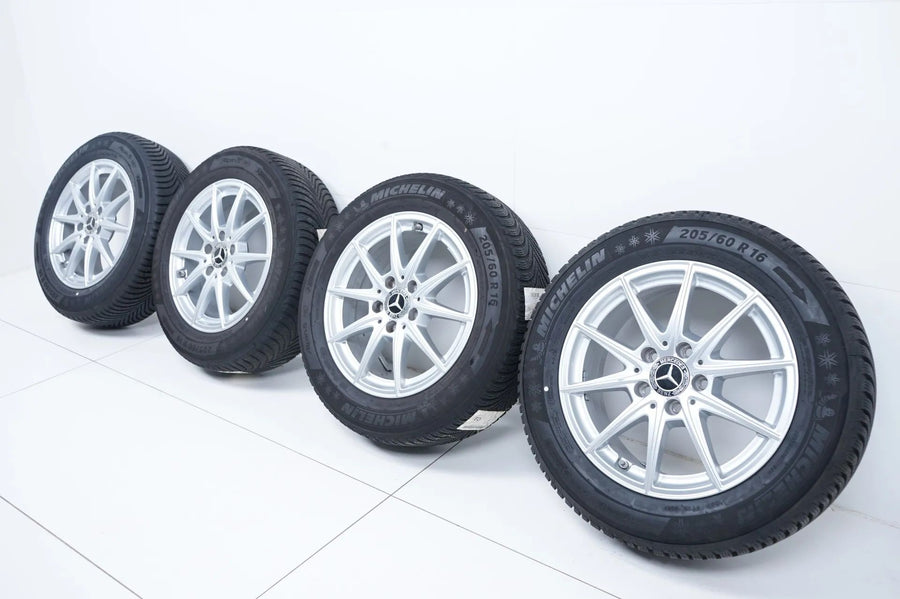 Roues et pneus hiver 16 pouces pour Mercedes Classe AB W177 W247