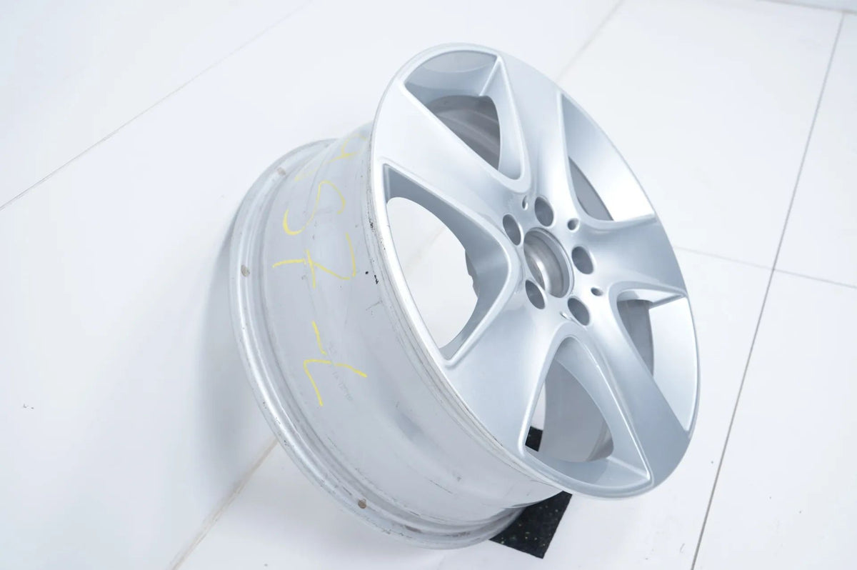 1 x Mercedes A- en B-klasse W176 W246 lichtmetalen velg 17 inch A2464010300 Detailweergave 4