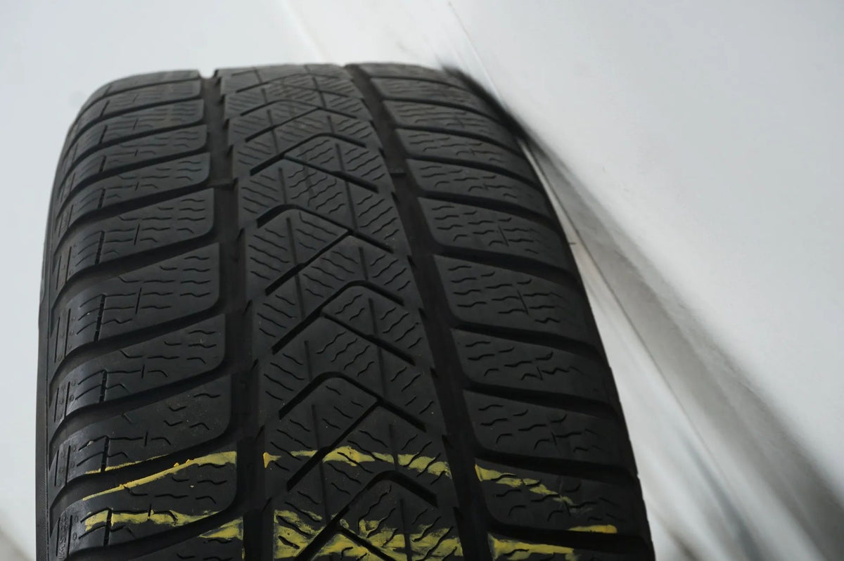 Mercedes C-Class W206 winter tires/wheels 225/45/18 inch Detailansicht 14