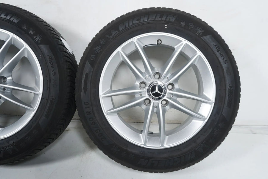Mercedes A B Klasse W177 W247 Allwetterräder mit neuen Allwetterreifen 16 Zoll