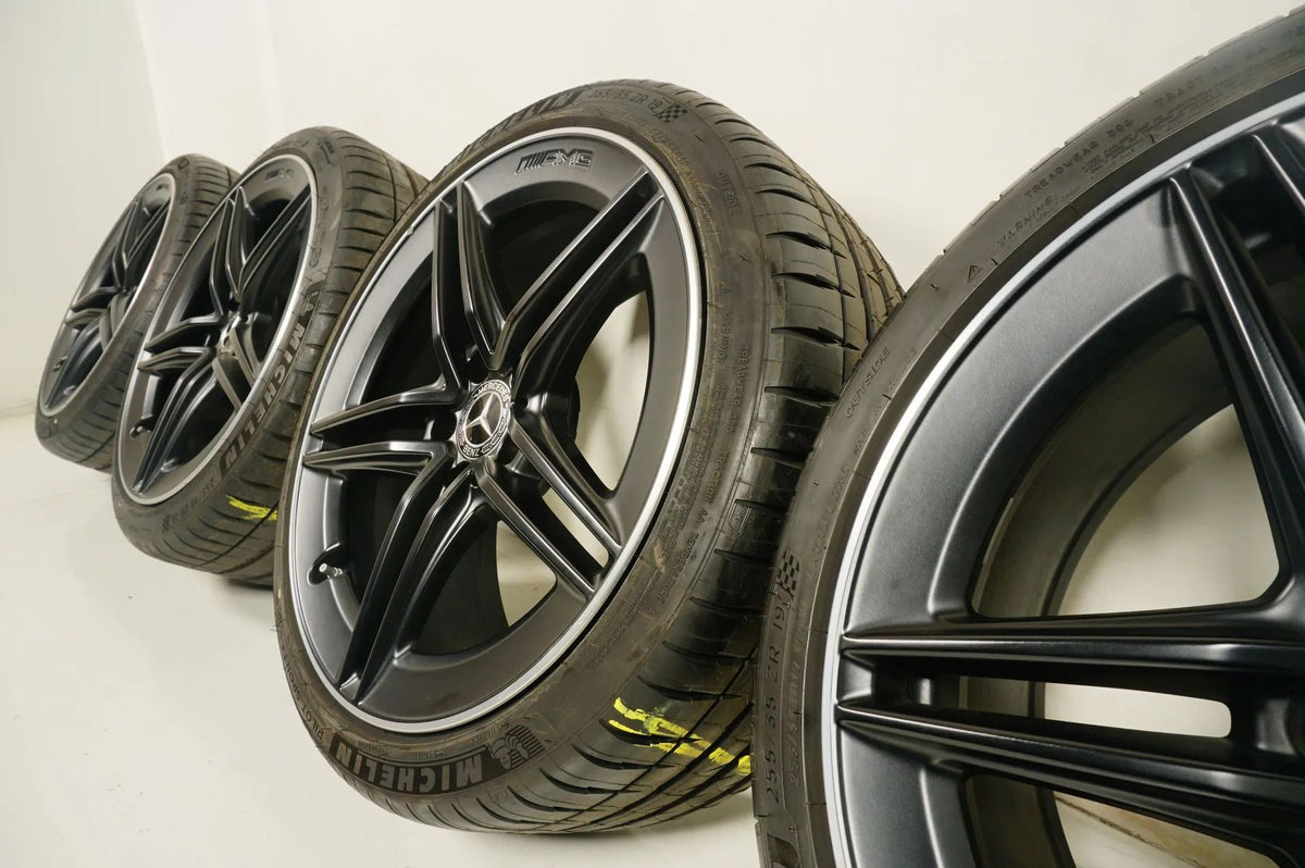 Mercedes AMG CLA45 S W118 C118 summer wheels 255 35 19 inch Detailansicht 10