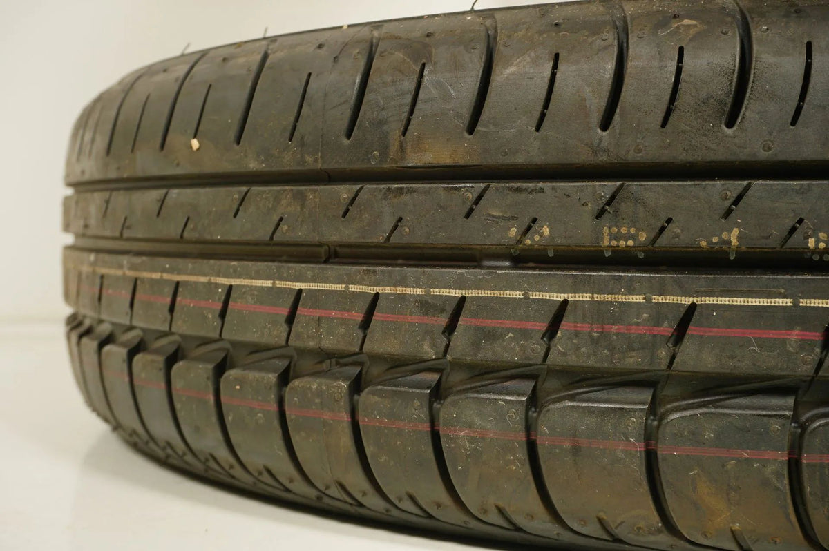 2x Demo I3 summer tires 155 60 20 inch Bridgestone BMW* DOT17 Detailansicht 6