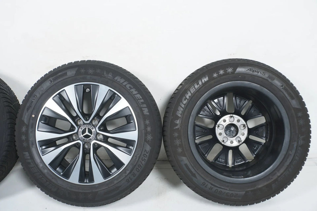 Mercedes A B Klasse W177 B247 Allwetterräder mit neuen Allwetterreifen 16 Zoll