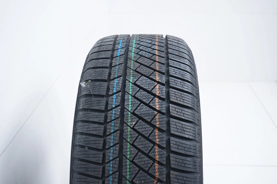 1 pneu d'hiver neuf de démonstration 255 50 19 pouces Continental DOT18 Bmw*