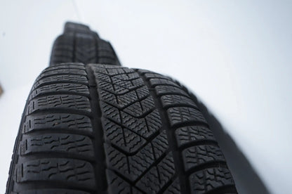 Pneus/jantes hiver 225/45/18 pouces pour Mercedes Classe C W206