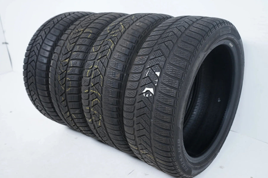 4 x Winterreifen Pirelli 225/45 R18 18 Zoll DOT19/18 ca.5mm MO