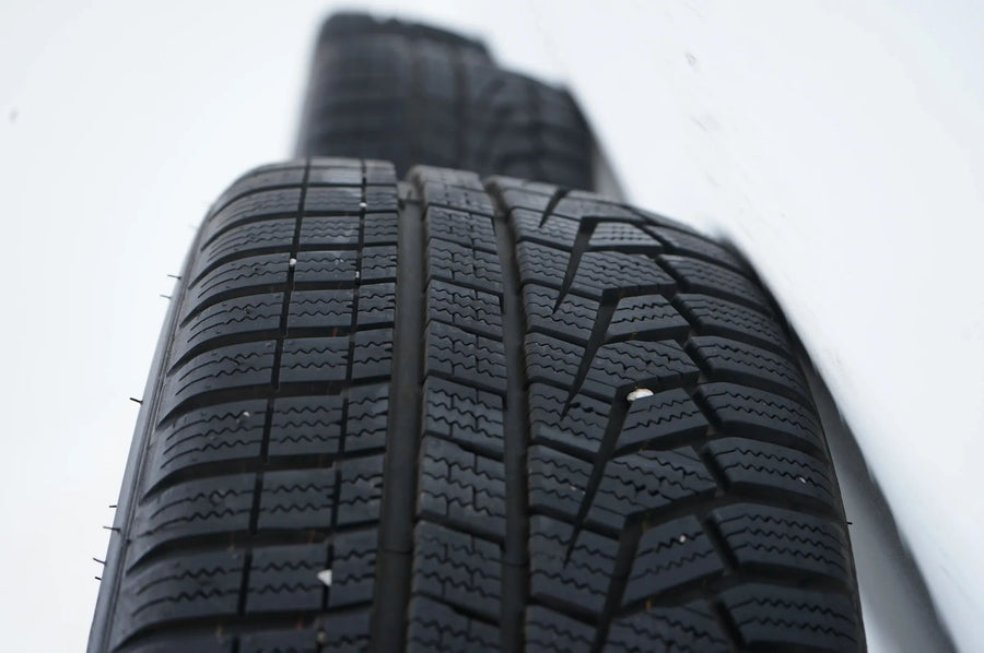 Audi A1 GB Winter Wheels Winter Tires 215 45 17 Inch 7mm 82A601025G