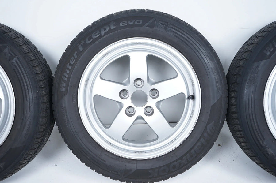 Pneus/jantes hiver Audi A4 B9 8W 205/60 R16