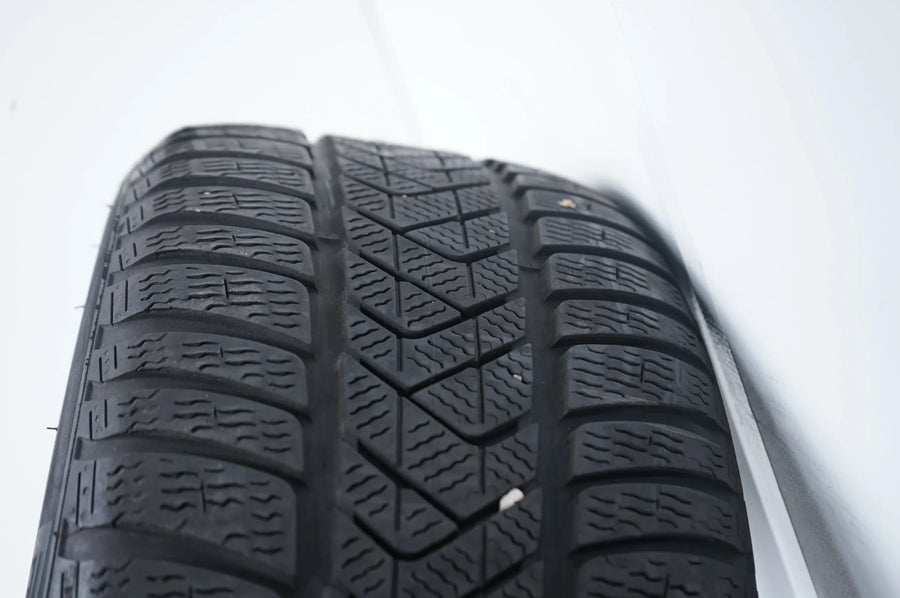 Mercedes Classe E W213 Jantes hiver Pneus hiver 245 40 19 pouces