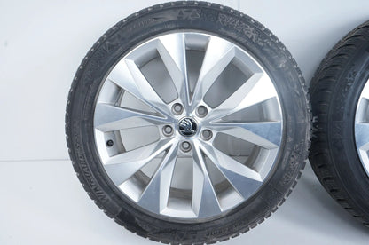 Skoda Superb 3 3V Roues d'hiver Pneus d'hiver 245 45 18 pouces 8mm