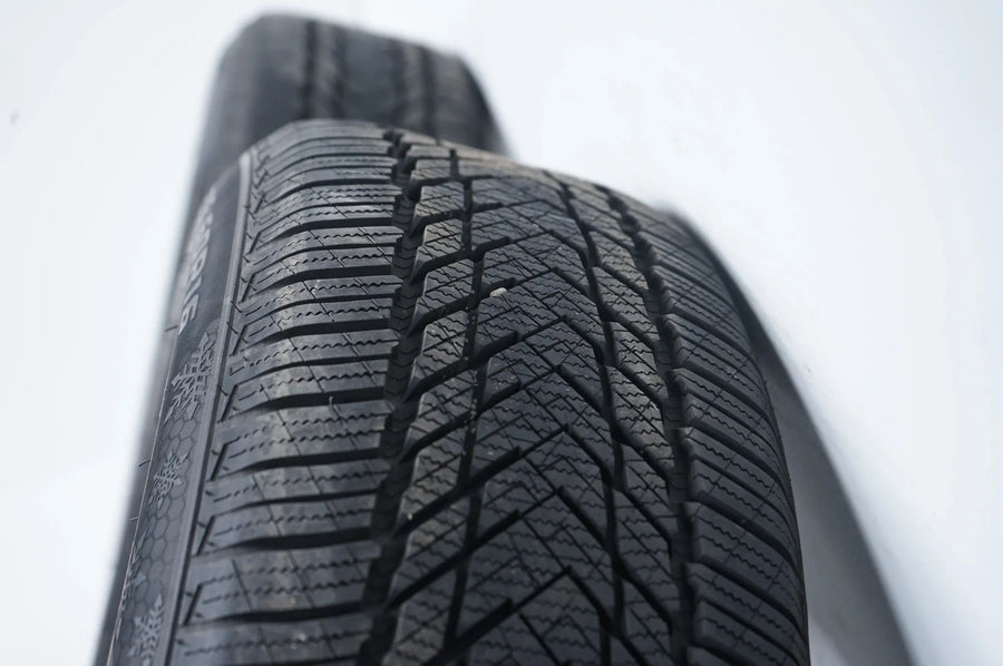 BMW Série 3 G20 G21 Pneus hiver Jantes hiver 205 60 16 pouces 8mm