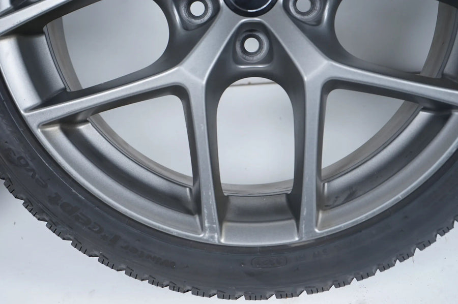 Audi A3 Seat VW Skoda Winterräder Winterreifen 225 40 18 Zoll