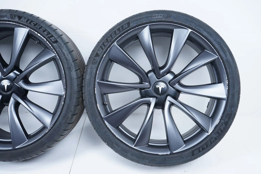 Tesla Model 3 summer tires, summer wheels 235/35/20 inch