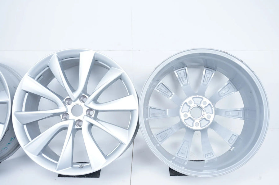 4 x Original Tesla Model 3 Alloy Wheels 20 Inch 1044227-00-D 8.5J ET35