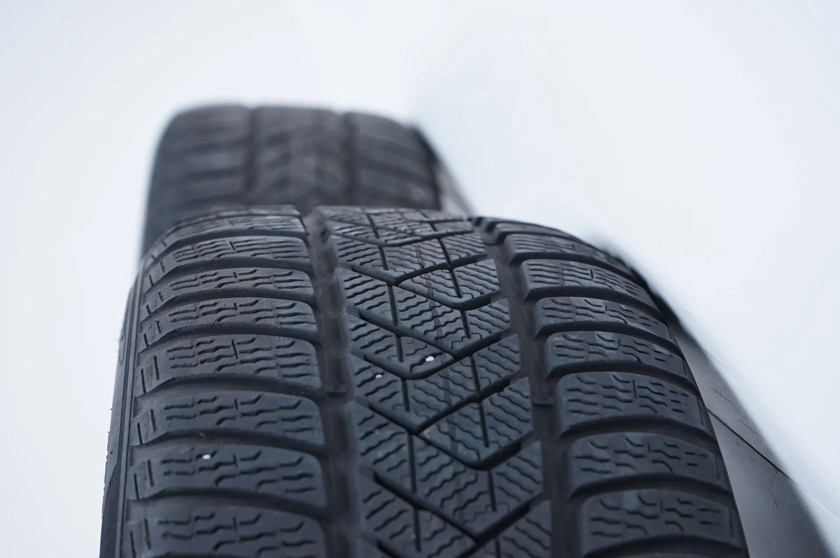 Pneus/jantes hiver 225/45/18 pouces pour Mercedes Classe C W206 Detailansicht 14