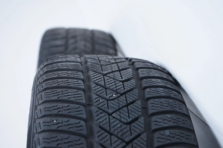 Pneus/jantes hiver 225/45/18 pouces pour Mercedes Classe C W206