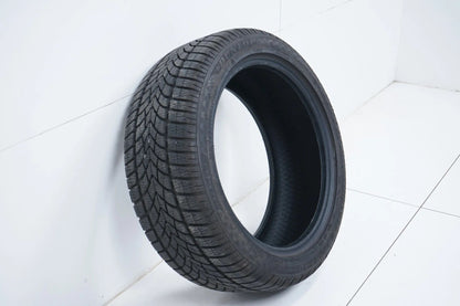1x Winter tire 225 45 17 inch Pirelli DOT23 approx. 7 mm BMW* RFT