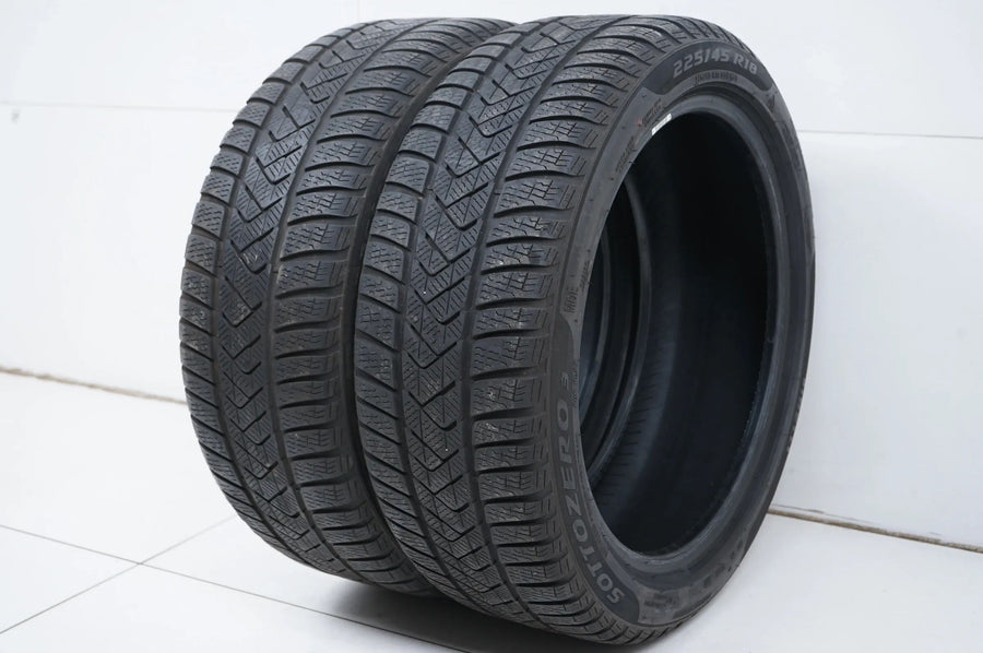 2 x Pirelli winter tires 225/45 R18 inch DOT21 approx. 4mm MO RFT