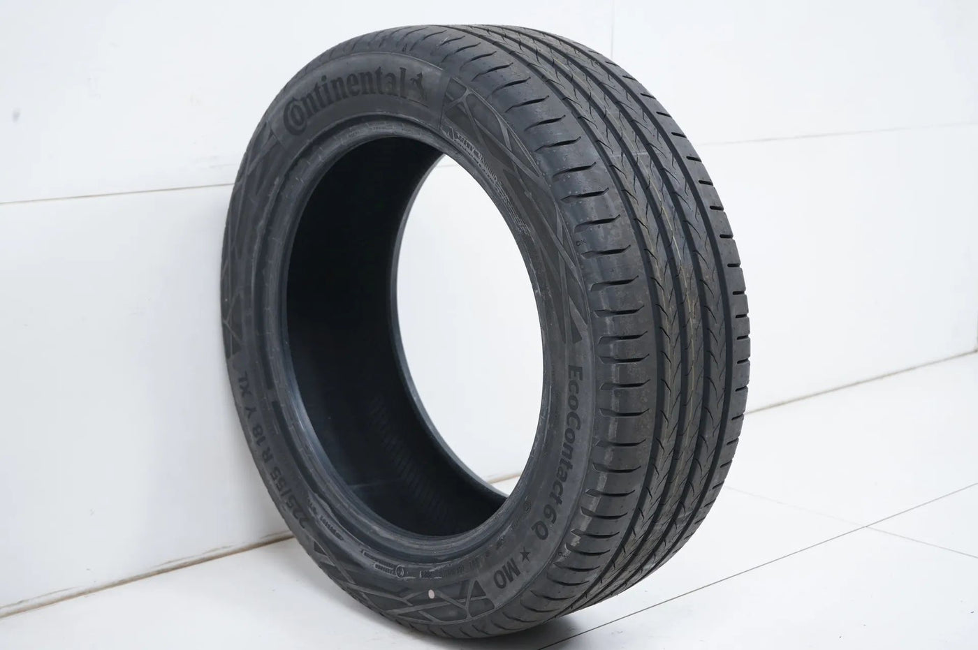 1 x Demo Sommerreifen Continental 225 55 18 Zoll DOT24 MO/Bmw*