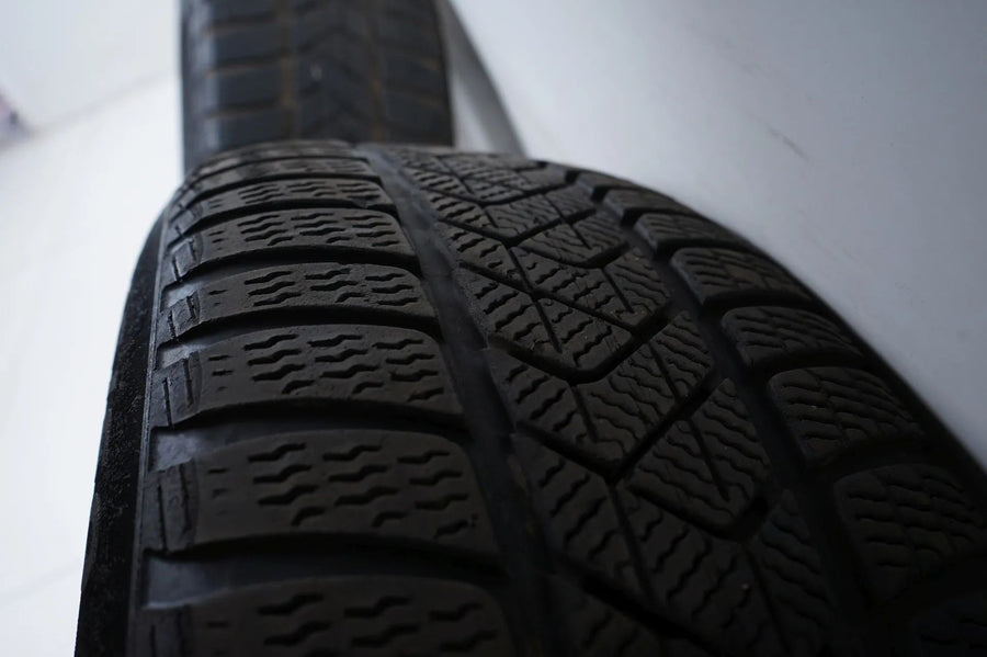 Pneus hiver BMW X3 X4 G01 G02, jantes hiver 225/60/18 pouces