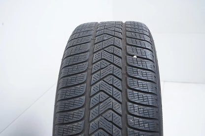 2x Pirelli winter tires 235 60 18 inch DOT19/17 MO approx. 4.5mm tread depth