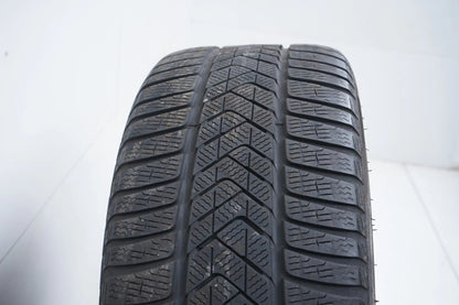 2x Winterreifen 275 40 18 Zoll Pirelli ca.4 mm DOT21/19 MO