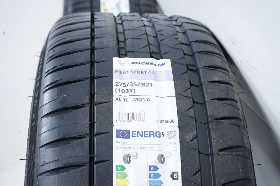 Jantes et pneus été 21 pouces pour Mercedes AMG GT W290 neuves