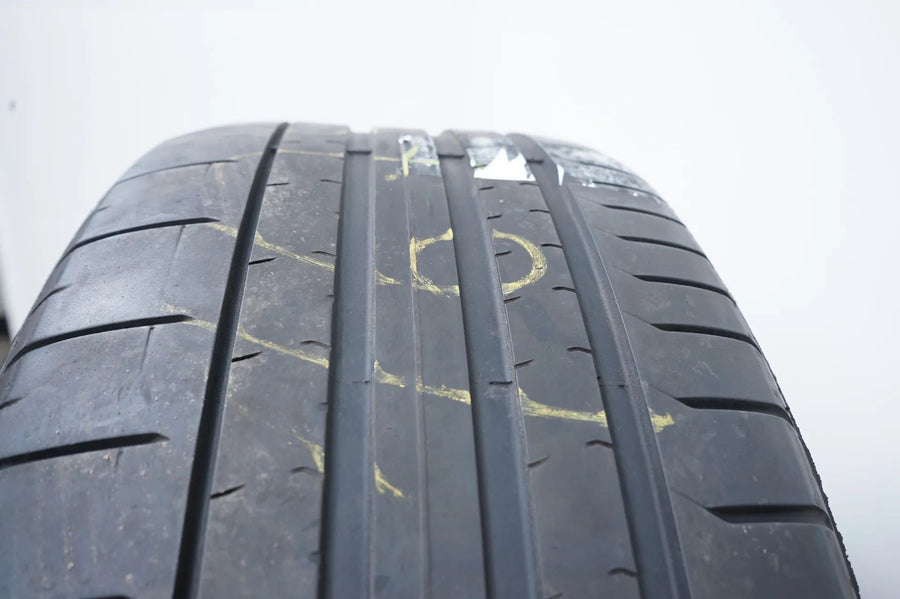2x Summer tires 275 50 20 inch Continental DOT22 3.5mm MO