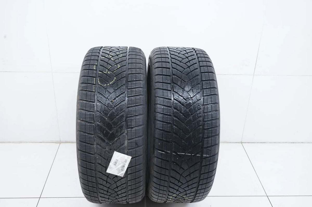 2 x Winterreifen Goodyear 275 45 21 Zoll ca.7 mm DOT19 MO Detailansicht 2