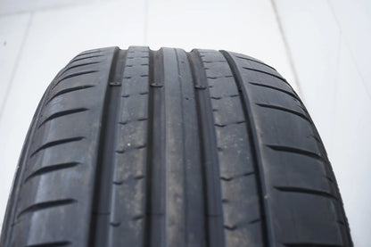 2 x Summer tires 235 50 20 inch Pirelli DOT23 approx. 4 mm