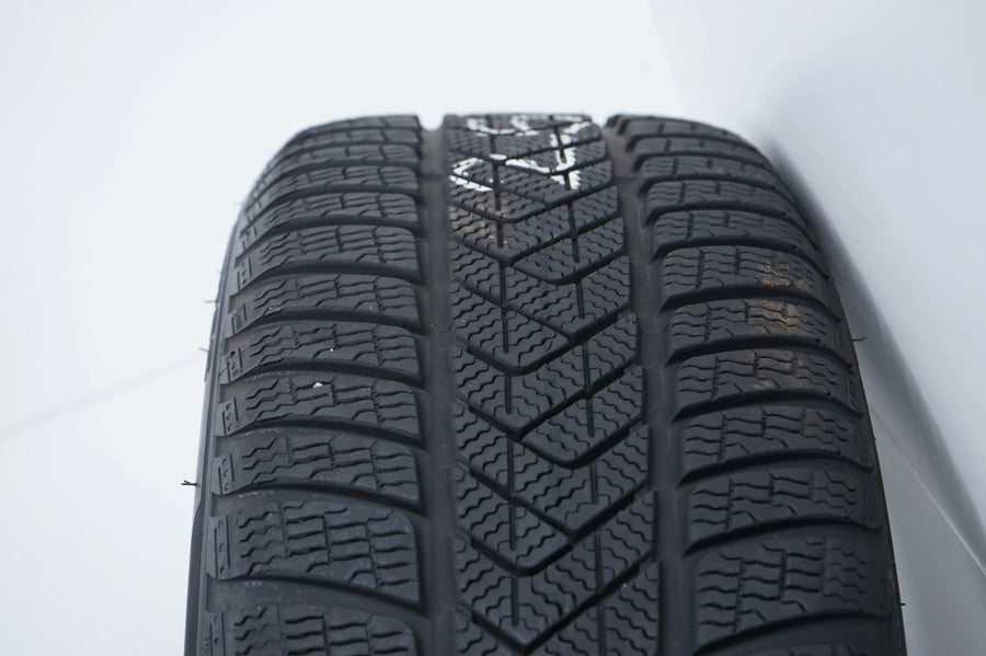 Pneus/jantes hiver 245/40/19 pouces pour Mercedes Classe CLS W257
