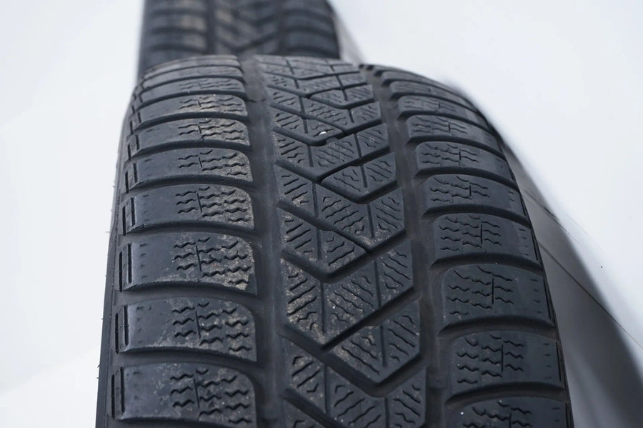 Mercedes třídy E S213 All Terrain zimní kola 245 45 19 palců