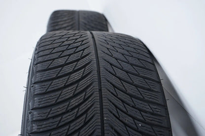 Pneus hiver et jantes hiver 20 pouces pour Mercedes AMG GT X290 W290 (4 portes)