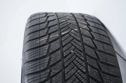 Mercedes EQE W295 V295 Winterreifen Winterräder 255 40 20 Zoll