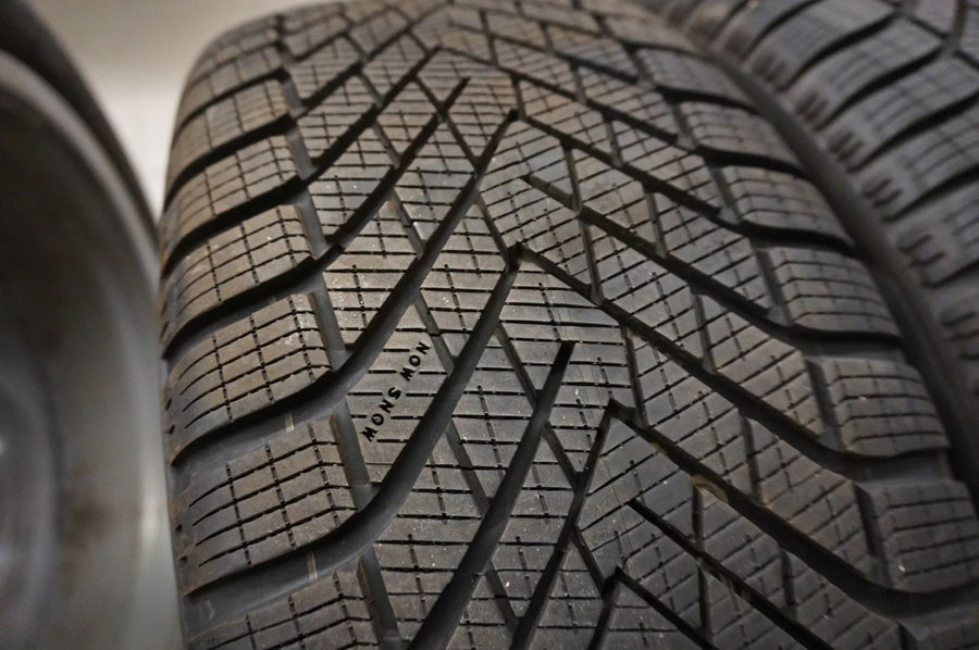 Original Audi Q5 SQ5 GU 20Zoll Alufelgen Winterreifen Winterräder 255 45 R20 7mm