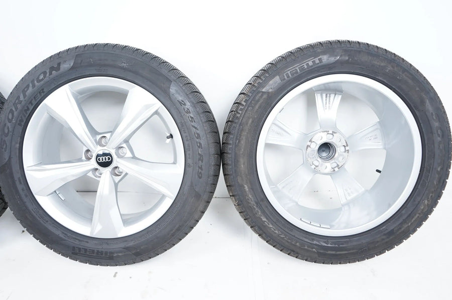 Audi Q5 SQ5 FY 8OA Winterreifen Winterräder 235 55 19 Zoll 80A601025K
