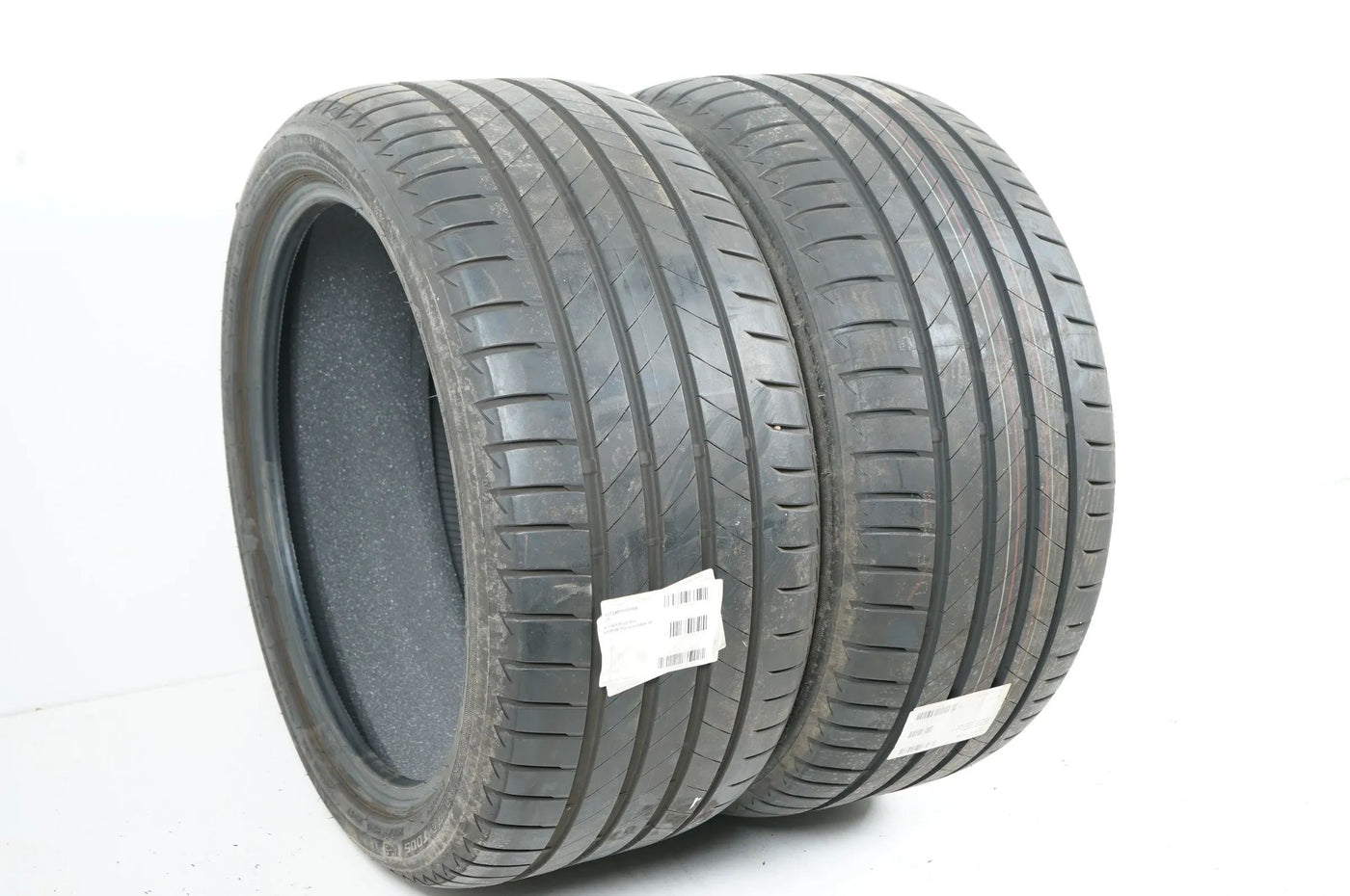 2 x Sommerreifen Bridgestone 285 35 20 Zoll DOT21/20 ca.7mm MO