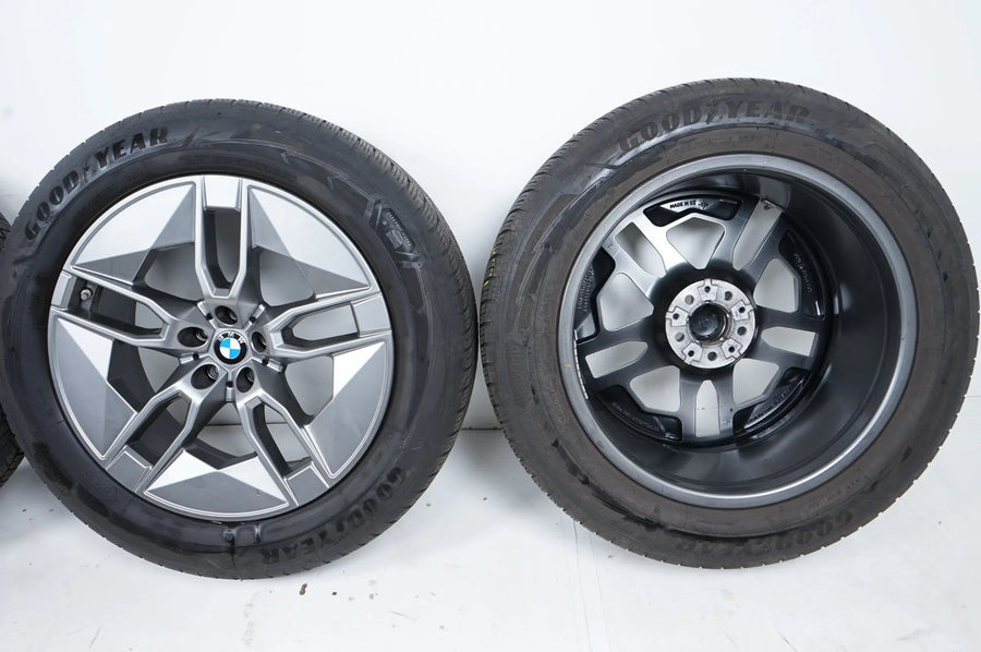 BMW iX i20 Winterreifen Winterräder 235 60 20 Zoll 1002 5A02653