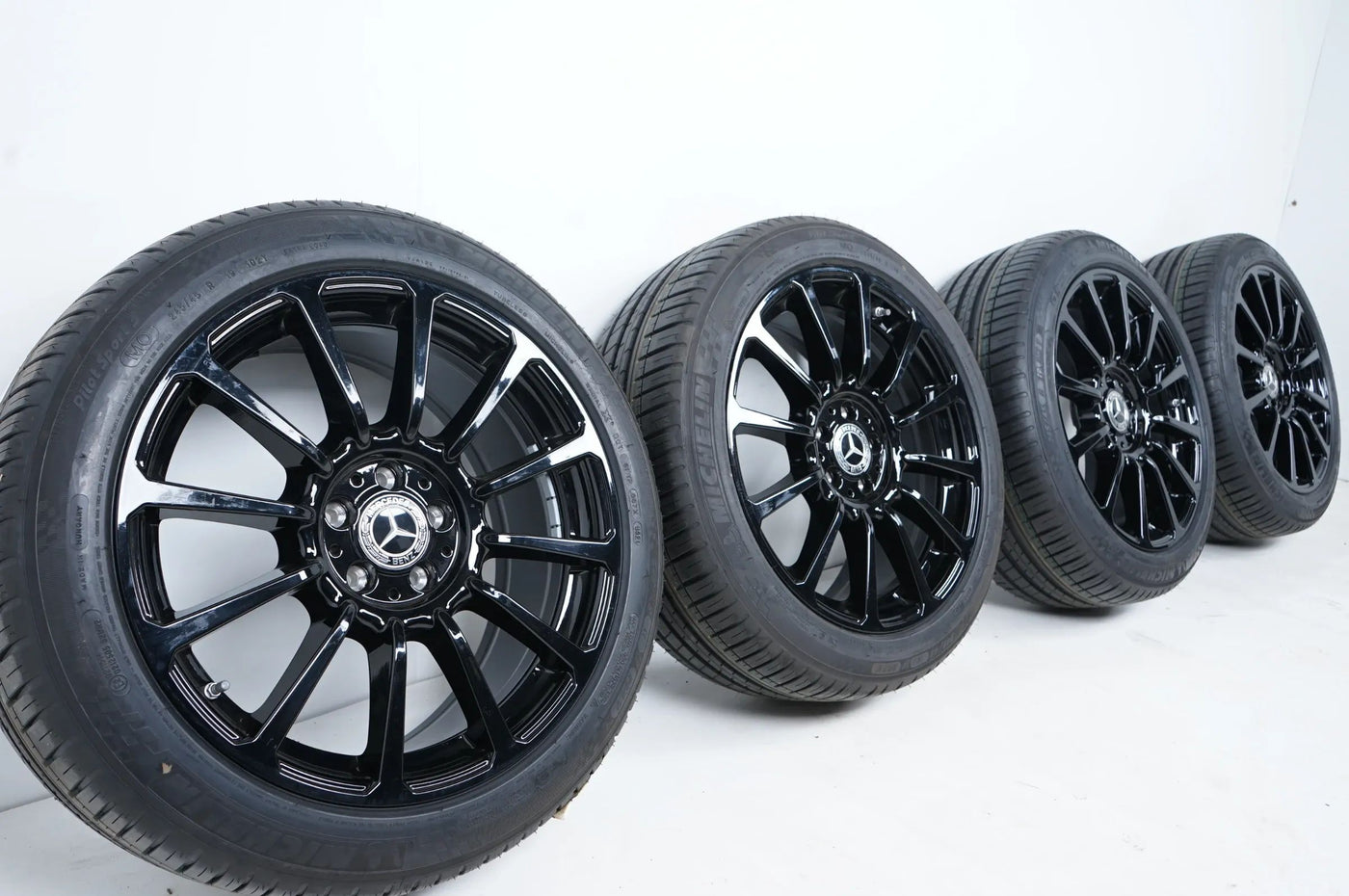 NEU Mercedes E Klasse Hybrid W214 Sommerräder Alufelgen 19 Zoll A2144013800