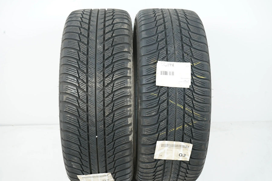 2 pneus hiver Bridgestone LM 001 225 45 18 pouces DOT23 env. 5 mm