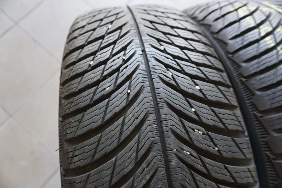 Mercedes A-Klasse W177 B-Klasse CLA C118 Alufelgen Winterreifen 205 55 R17 7mm