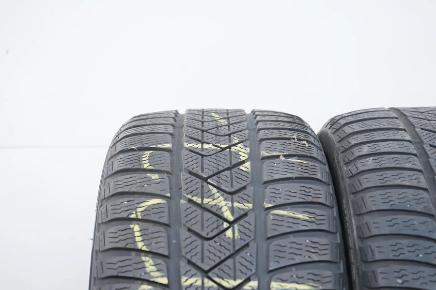 2 x Pirelli winter tires 225 45 18 inch DOT19/18 approx. 4 mm MO