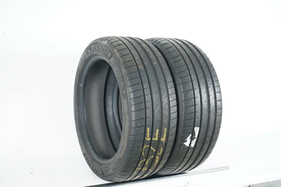 2 x Sommerreifen Michelin 235 45 18 Zoll DOT22 ca.5 mm T1 Tesla