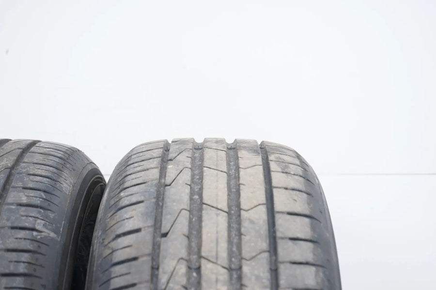2 pneus été Hankook 205/60 R17 pouces DOT20, profondeur de sculpture d'environ 6 mm, BMW*