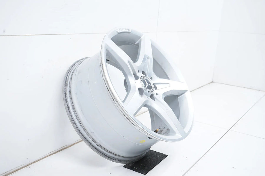 1 x Mercedes třídy SLK W172 AMG hliníkový disk 18 palců A1724012702 8,5J