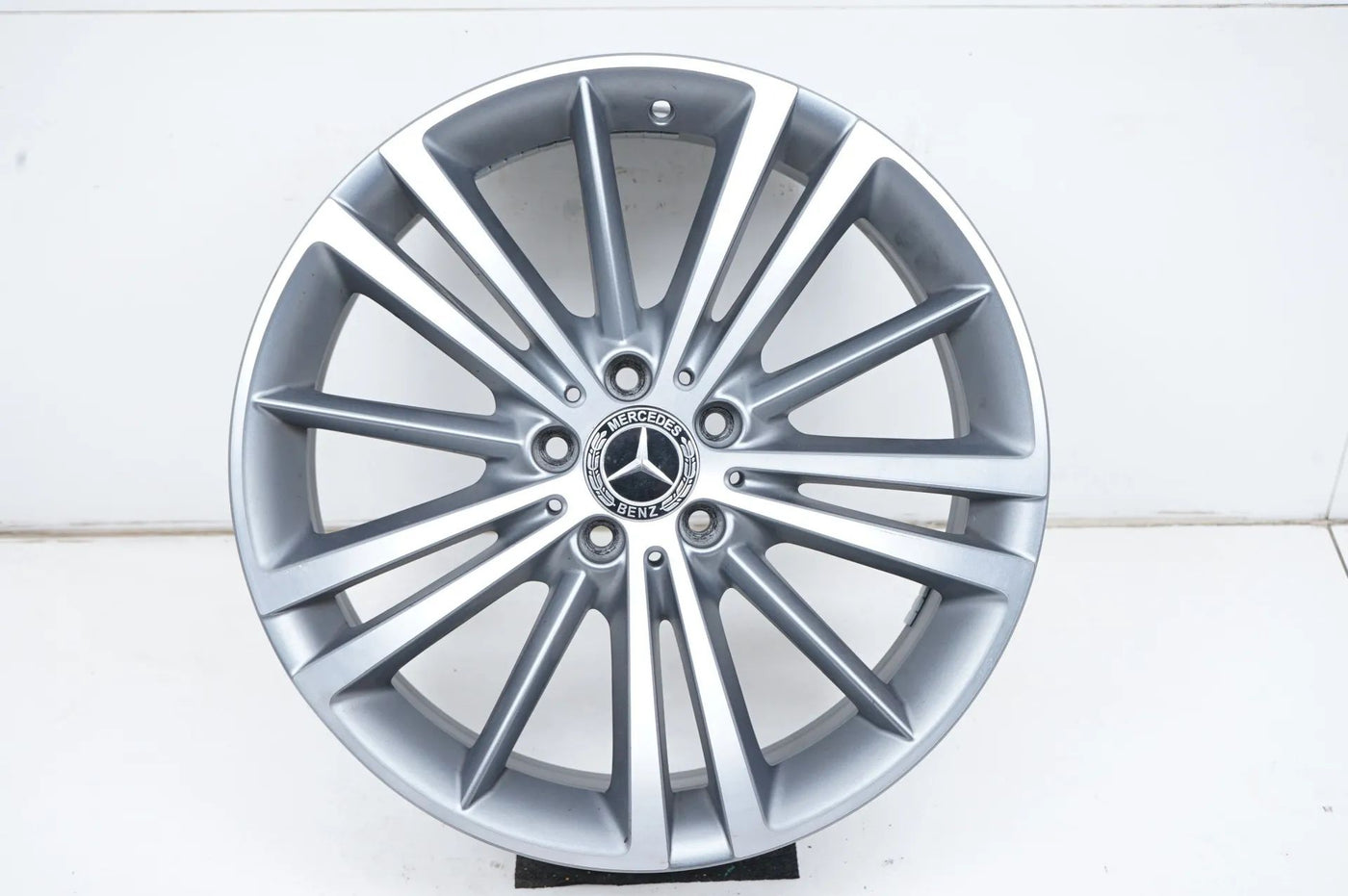 1 x jante en alliage Mercedes CLS W257 19 pouces A2574010300 8J ET33