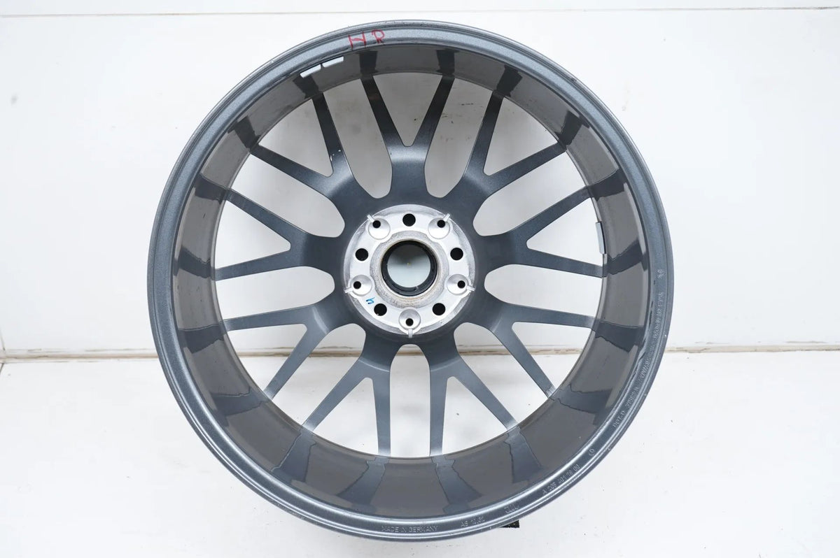 1 x jante alliage Mercedes C63 W205 AMG 19 pouces A2054011800 9,5J Vue détaillée 6