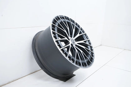 1 x Mercedes EQE W295 V295 Alufelge 21 Zoll A2954013000 10,5J ET67